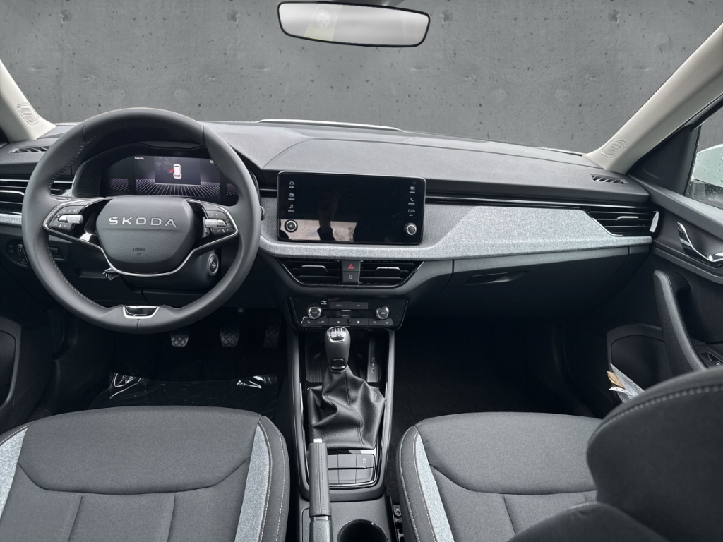 Fahrzeugabbildung SKODA Kamiq Selection 1.0 TSI Apple CarPlay LenkradHZG