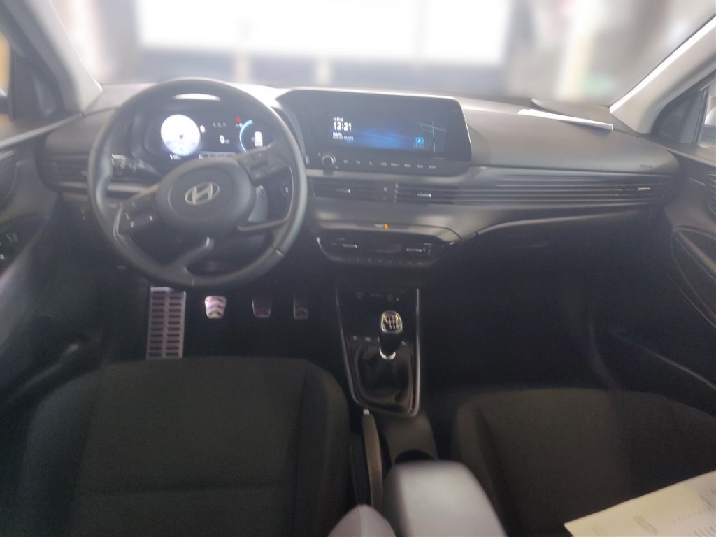 Fahrzeugabbildung Hyundai BAYON FL 1.0 T-GDI MT MY25 Prime Navi Bose LED Digitales Cockpit Apple CarPlay