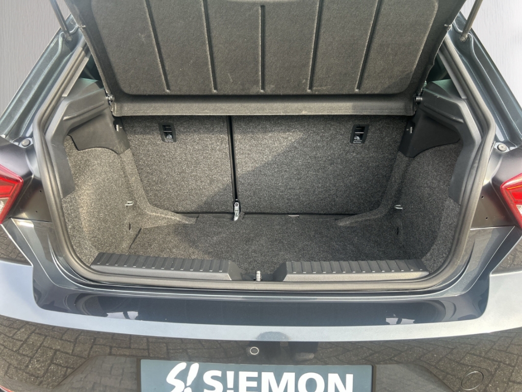 Fahrzeugabbildung SEAT Ibiza 1.0 TSI DSG FR NAVI LED SHZ GJR FullLink