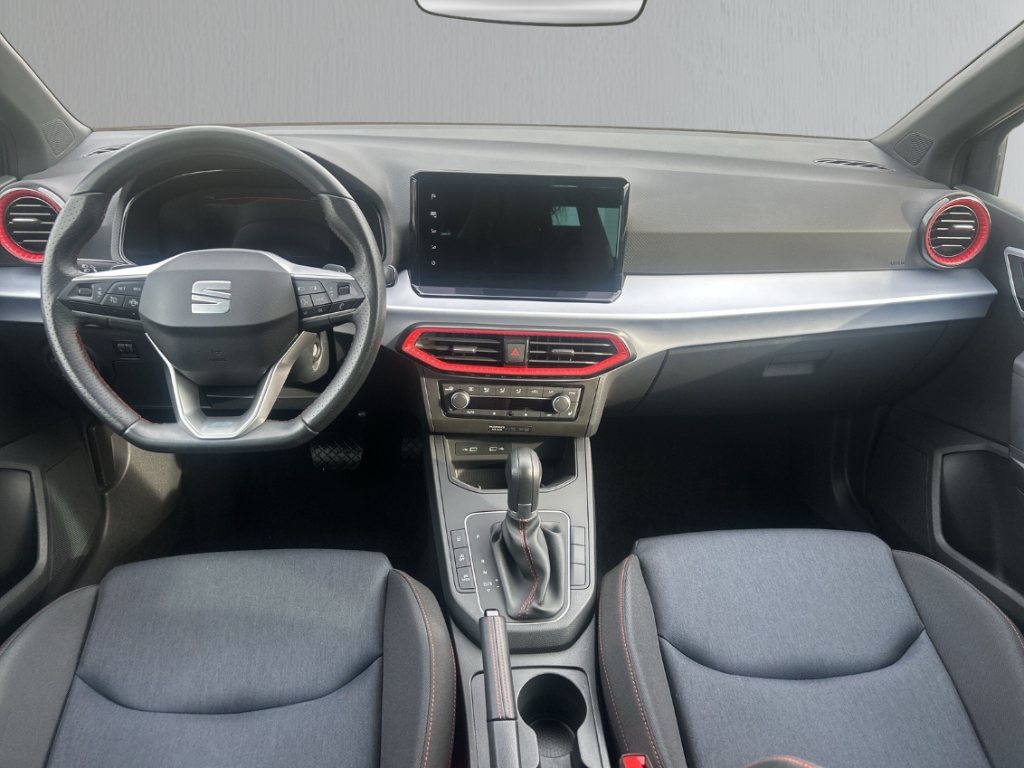 Fahrzeugabbildung SEAT Ibiza 1.0 TSI DSG FR NAVI LED SHZ GJR FullLink