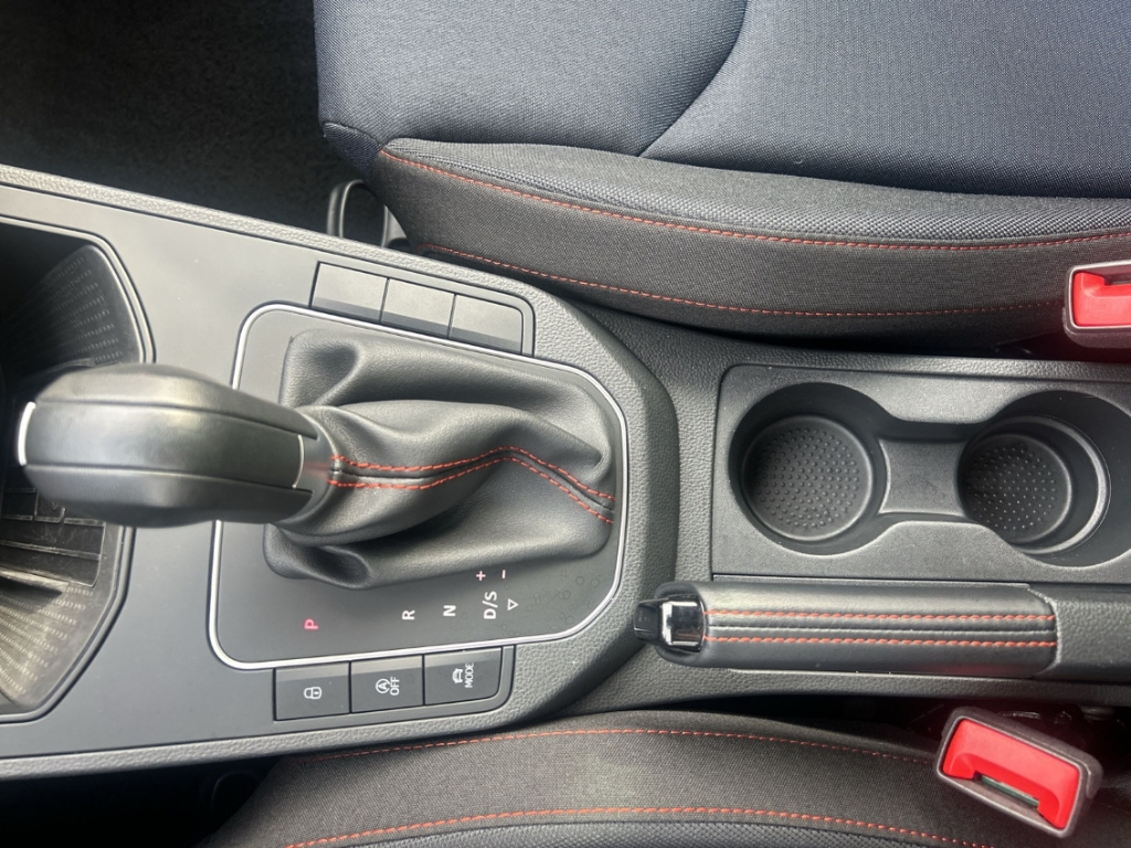 Fahrzeugabbildung SEAT Ibiza 1.0 TSI DSG FR NAVI LED SHZ GJR FullLink