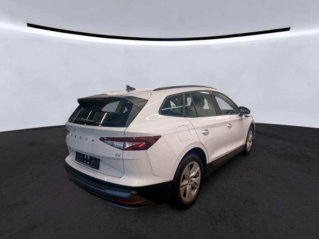 Fahrzeugabbildung SKODA Enyaq iV 50 Loft Navi Tempo PDC Kamera SmartLink