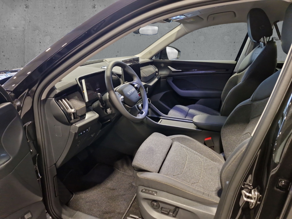 Fahrzeugabbildung SKODA Kodiaq 2.0 TDI DSG Selection digitales Cockpit ACC