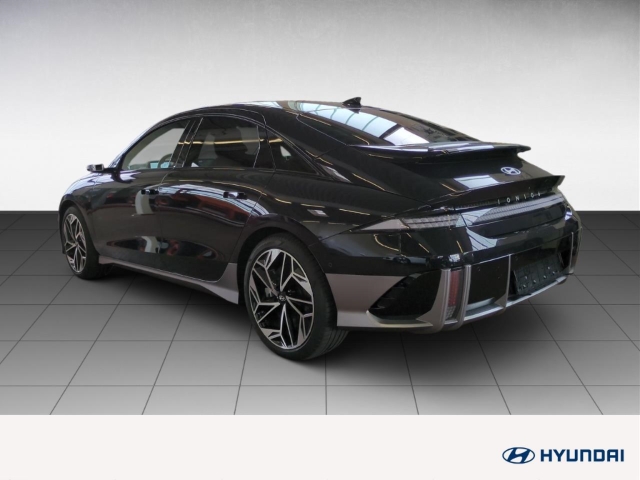 Fahrzeugabbildung Hyundai IONIQ 6 4WD 77,4kWh UNIQ Digi-Spiegel 20LM HUD Navi Digitales Cockpit Memory Sitze
