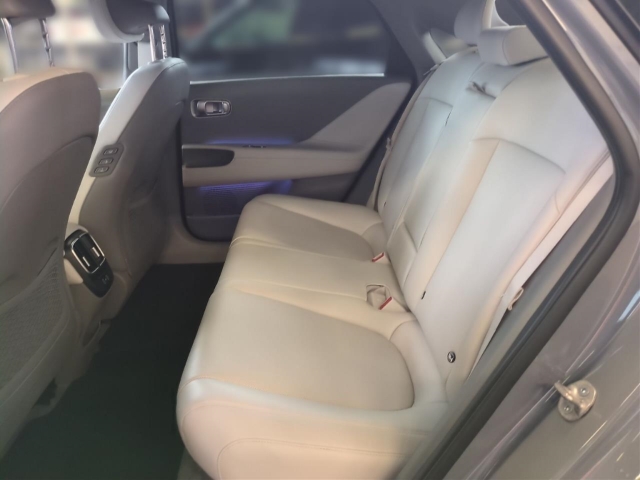 Fahrzeugabbildung Hyundai IONIQ 6 77,4kWh 4WD UNIQ 20LM HUD Navi Digitales Cockpit Memory Sitze Soundsystem