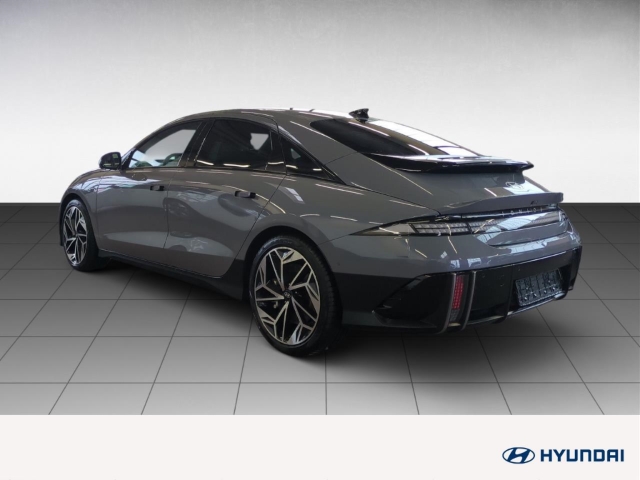 Fahrzeugabbildung Hyundai IONIQ 6 77,4kWh 4WD UNIQ 20LM HUD Navi Digitales Cockpit Memory Sitze Soundsystem