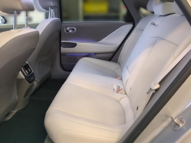 Fahrzeugabbildung Hyundai IONIQ 6 77,4kWh 4WD UNIQ HUD Navi Digitales Cockpit Memory Sitze Soundsystem Bose