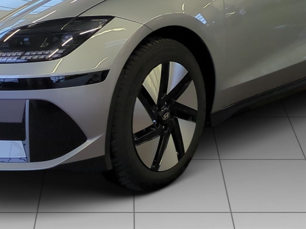 Fahrzeugabbildung Hyundai IONIQ 6 77,4kWh 4WD UNIQ HUD Navi Digitales Cockpit Memory Sitze Soundsystem Bose