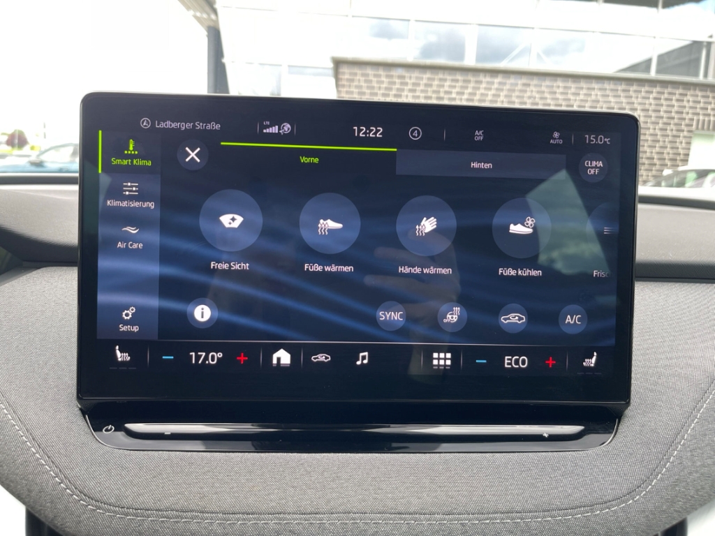 Fahrzeugabbildung SKODA Enyaq iV 80 Loft Navi ACC SHZ LHZ BlindSpot RKam