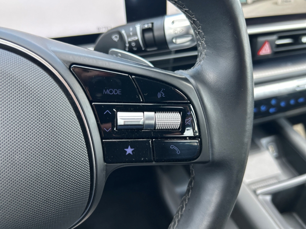 Fahrzeugabbildung Hyundai IONIQ 6 77,4kWh 2WD DYNAMIQ Navi Digitales Cockpit LED ACC El. Heckklappe Apple CarPlay