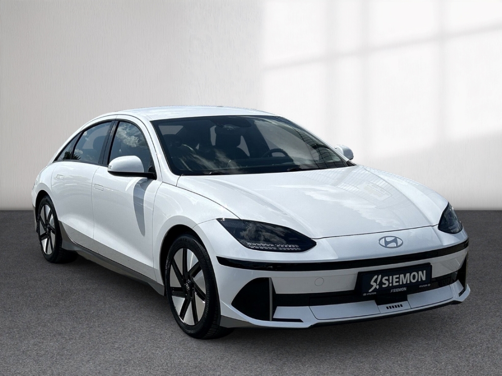 Fahrzeugabbildung Hyundai IONIQ 6 77,4kWh 2WD DYNAMIQ Navi Digitales Cockpit LED ACC El. Heckklappe Apple CarPlay