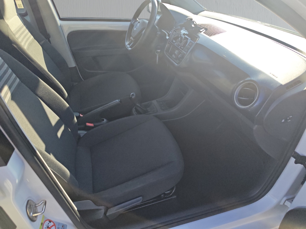 Fahrzeugabbildung Volkswagen up! 1,0 BMT move Temp PDC Klima BT Rückfahrkam.