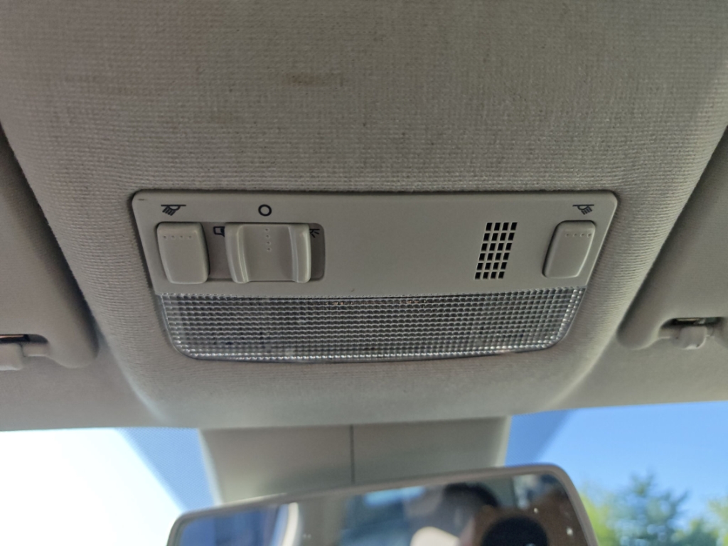 Fahrzeugabbildung Volkswagen up! 1,0 BMT move Temp PDC Klima BT Rückfahrkam.