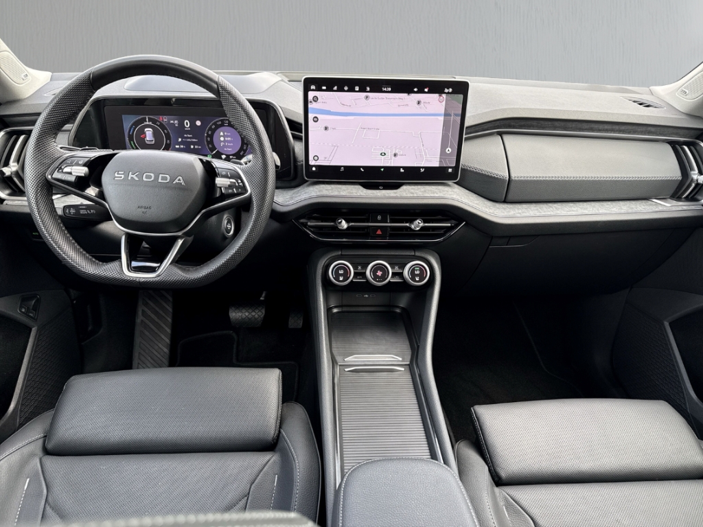 Fahrzeugabbildung SKODA Kodiaq iV DSG Selection AHK ACC MatrLED AreaView