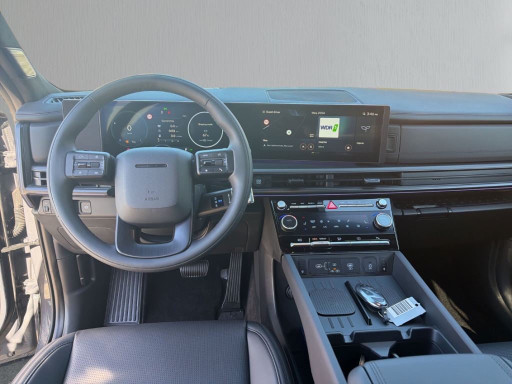 Fahrzeugabbildung Hyundai SANTA FE MY26 HEV 1.6 4WD BLACKLINE HUD Navi Leder digitales Cockpit