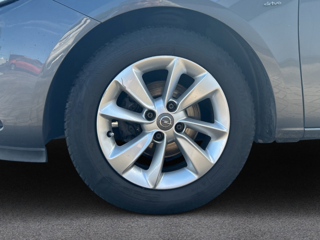 Fahrzeugabbildung Opel Corsa 1.4 E drive PDC SHZ Temp Klima BT Multif.Lenkrad