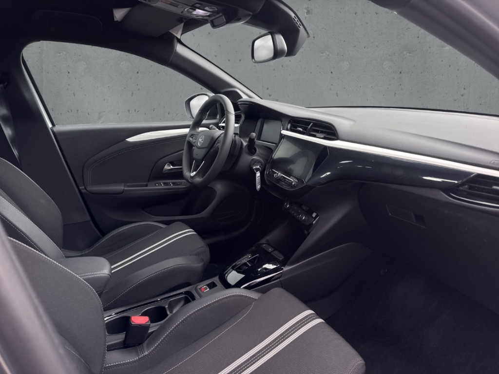 Fahrzeugabbildung Opel Corsa 1.2 Hybrid AT LED BLIS PDC Kamera Tempo