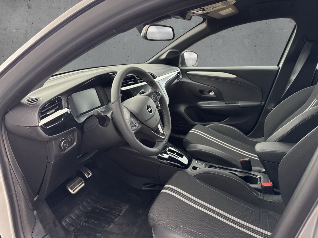 Fahrzeugabbildung Opel Corsa 1.2 Hybrid AT LED BLIS PDC Kamera Tempo