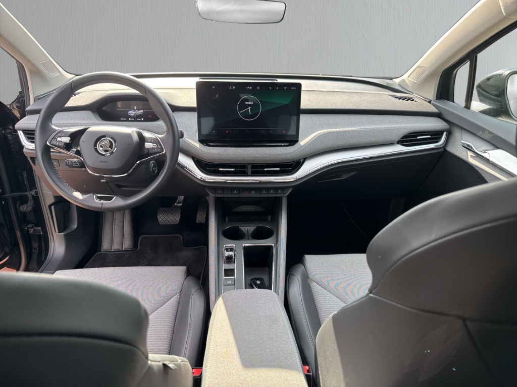 Fahrzeugabbildung SKODA Enyaq Loft iV 60 132kW 62kWh WP LED PDC RKam Navi