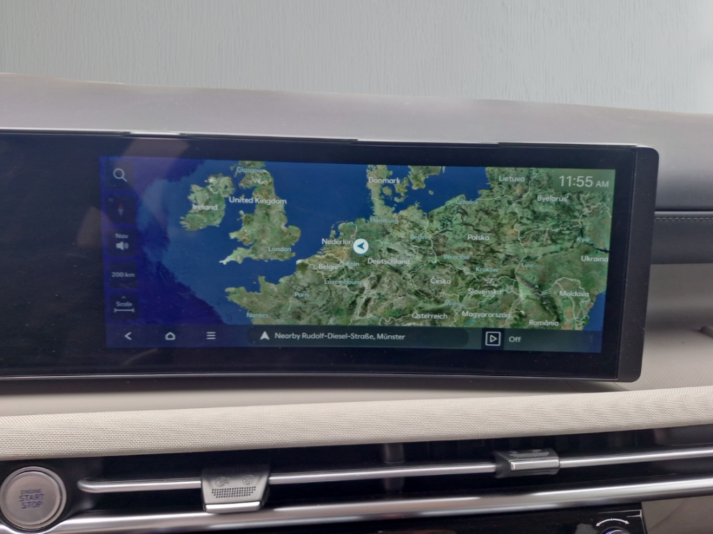 Fahrzeugabbildung Hyundai TUCSON FL PHEV 1.6 AT 4WD MY25 Prime ECS Assist-P MATRIX-LED Leder Digitales Cockpit Soundsystem