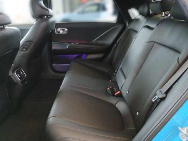 Fahrzeugabbildung Hyundai IONIQ 6 77,4kWh 4WD UNIQ Digi-Spiegel HUD Navi Digitales Cockpit Memory Sitze Soundsystem Bose