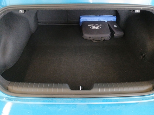 Fahrzeugabbildung Hyundai IONIQ 6 77,4kWh 4WD UNIQ Digi-Spiegel HUD Navi Digitales Cockpit Memory Sitze Soundsystem Bose