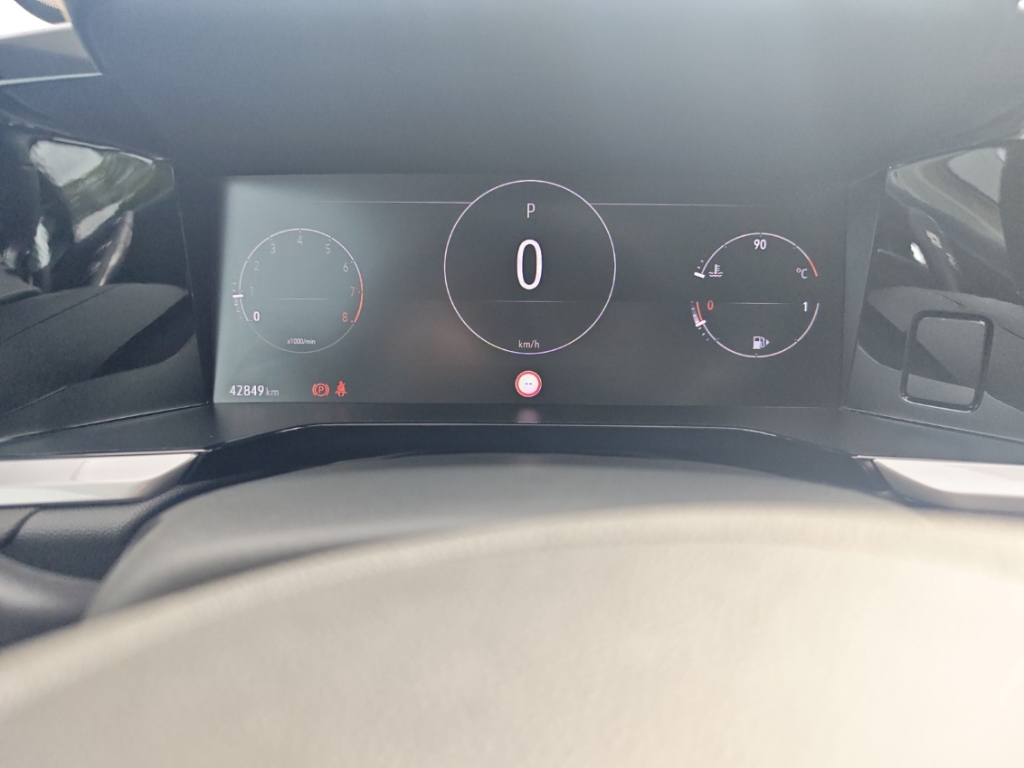 Fahrzeugabbildung Opel Grandland 1.2 Ultimate Elegance Matrix AHK ACC