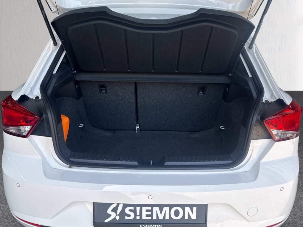 Fahrzeugabbildung SEAT Ibiza 1.0 TSI Style LED SHZ Klima PDC WinterPake ACC