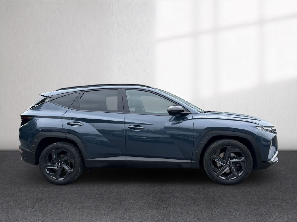 Fahrzeugabbildung Hyundai TUCSON 1.6 T-GDi MT 2WD ADVANTAGE Navi Digitales Cockpit Soundsystem
