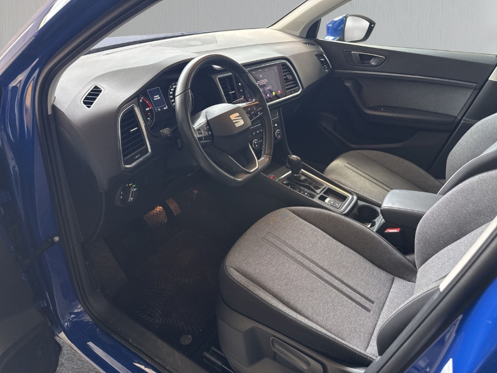 Fahrzeugabbildung SEAT Ateca 2.0TDI Style ACC SHZ NAV KLIM CARPL
