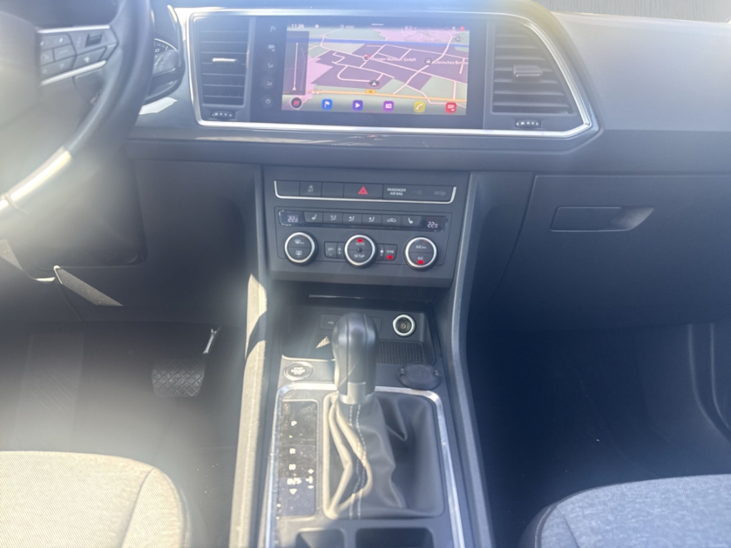 Fahrzeugabbildung SEAT Ateca 2.0TDI Style ACC SHZ NAV KLIM CARPL