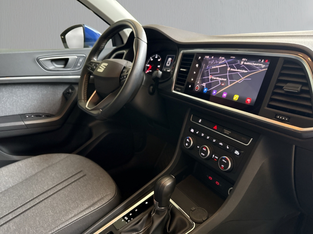 Fahrzeugabbildung SEAT Ateca 2.0TDI Style ACC SHZ NAV KLIM CARPL