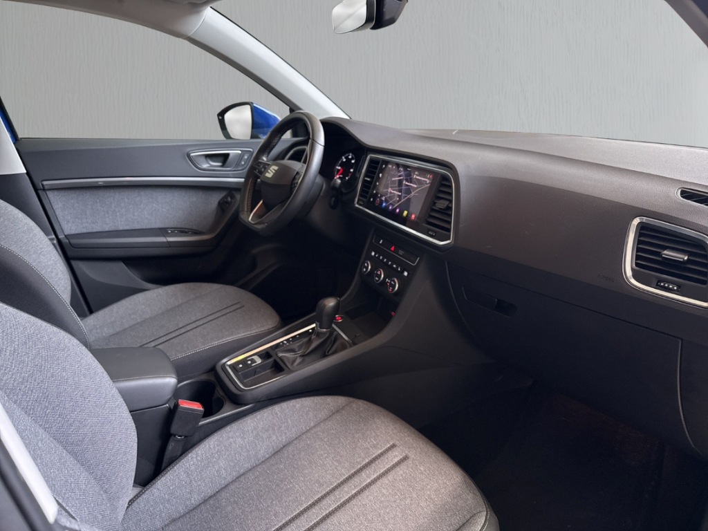 Fahrzeugabbildung SEAT Ateca 2.0TDI Style ACC SHZ NAV KLIM CARPL