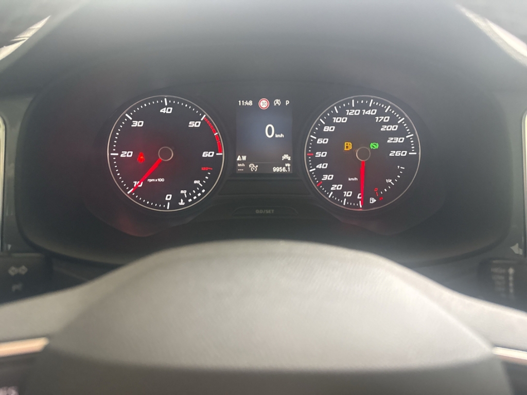 Fahrzeugabbildung SEAT Ateca 2.0TDI Style ACC SHZ NAV KLIM CARPL