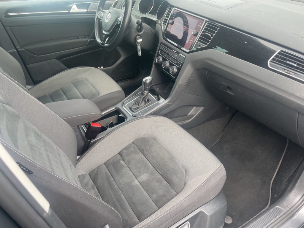 Fahrzeugabbildung Volkswagen Golf Sportsvan VII 1.5 Start Stopp ACT EU6d-T 1.4 TSI