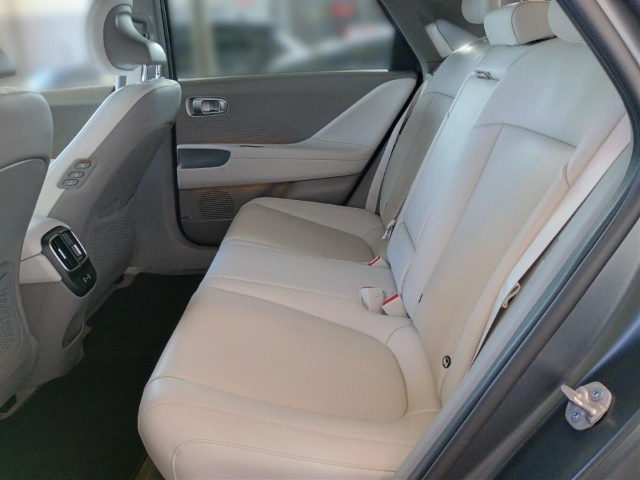 Fahrzeugabbildung Hyundai IONIQ 6 77,4kWh 4WD UNIQ Digi-Spiegel HUD Navi Digitales Cockpit Memory Sitze Soundsystem Bose