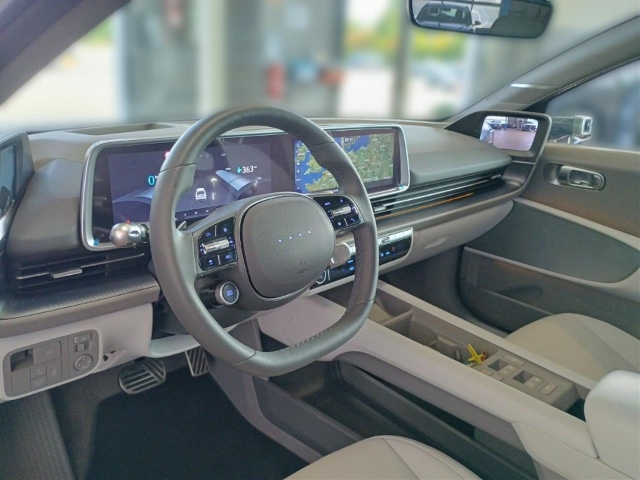 Fahrzeugabbildung Hyundai IONIQ 6 77,4kWh 4WD UNIQ Digi-Spiegel HUD Navi Digitales Cockpit Memory Sitze Soundsystem Bose