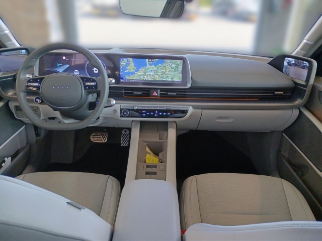 Fahrzeugabbildung Hyundai IONIQ 6 77,4kWh 4WD UNIQ Digi-Spiegel HUD Navi Digitales Cockpit Memory Sitze Soundsystem Bose