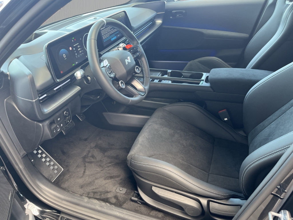 Fahrzeugabbildung Hyundai IONIQ 6 N Performance Sitz-P MY26 84kWh 4WD Sportpaket HUD AD StandHZG Navi Leder