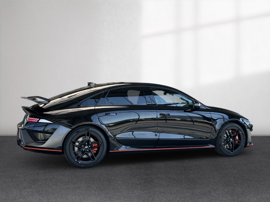 Fahrzeugabbildung Hyundai IONIQ 6 N Performance Sitz-P MY26 84kWh 4WD Sportpaket HUD AD StandHZG Navi Leder
