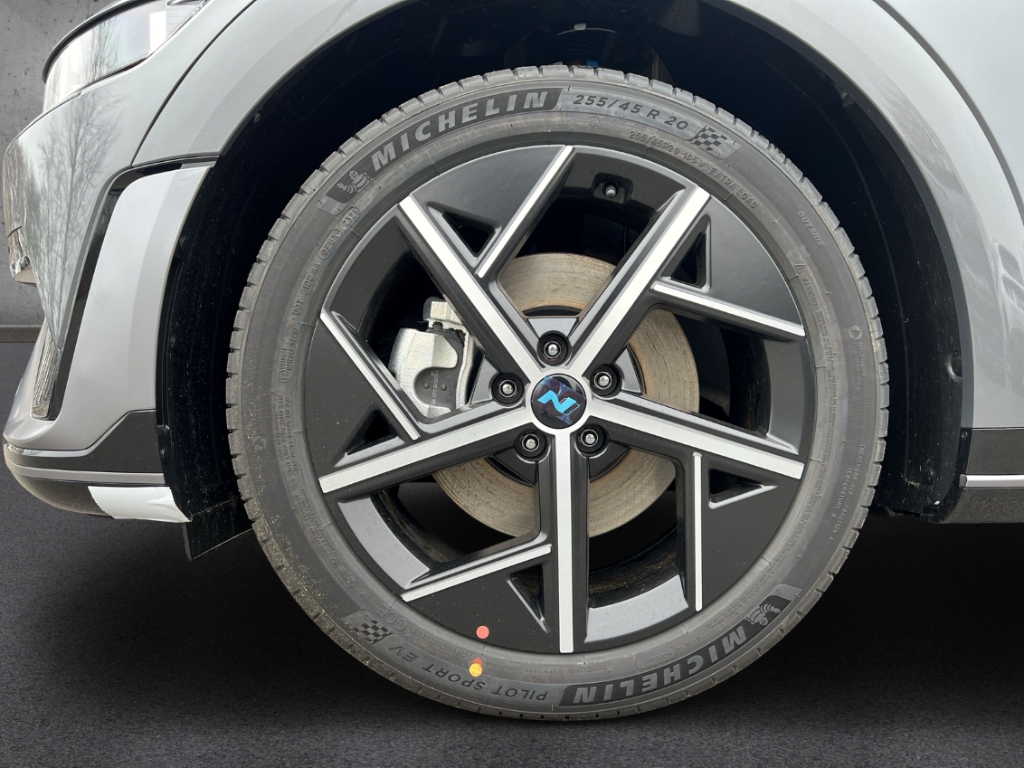 Fahrzeugabbildung Hyundai IONIQ 5 FL MY26 84kWh 4WD N-Line Sitz-P Matrix Navi Digitales Cockpit LED ACC