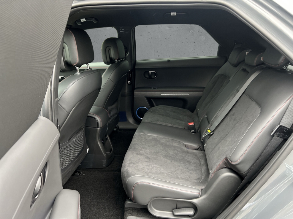 Fahrzeugabbildung Hyundai IONIQ 5 FL MY26 84kWh 4WD N-Line Sitz-P Matrix Navi Digitales Cockpit LED ACC