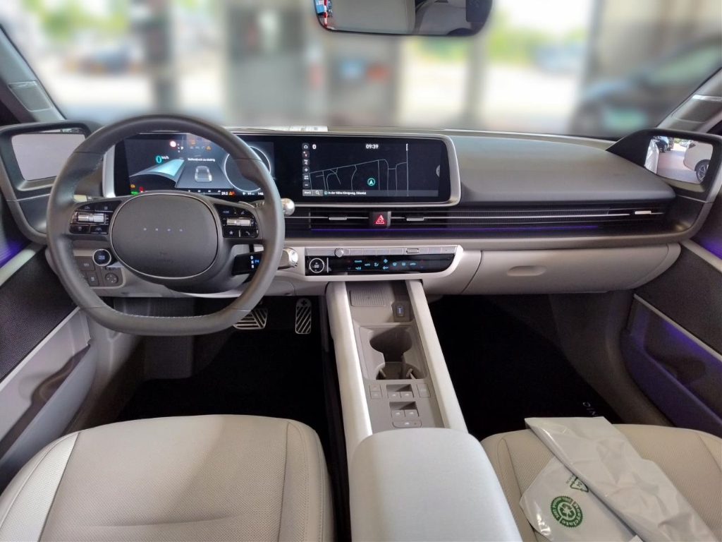 Fahrzeugabbildung Hyundai IONIQ 6 77,4kWh 2WD UNIQ Digi-Spiegel 20LM Schiebedach HUD Navi Digitales Cockpit
