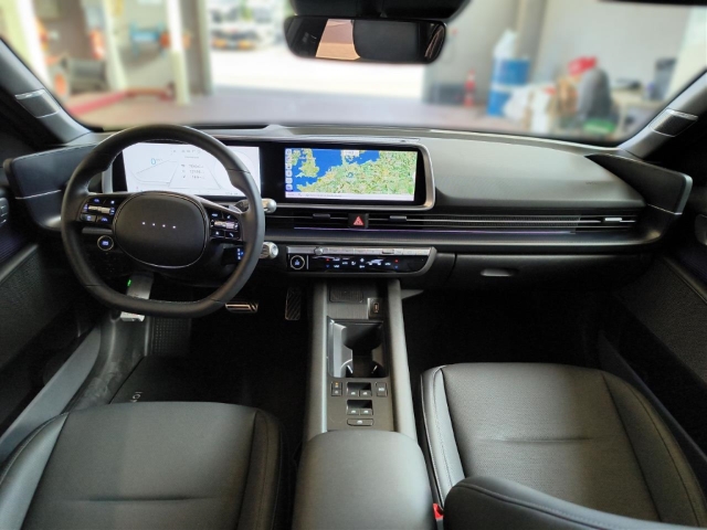 Fahrzeugabbildung Hyundai IONIQ 6 77,4kWh 4WD UNIQ HUD Navi Digitales Cockpit Memory Sitze Soundsystem Bose