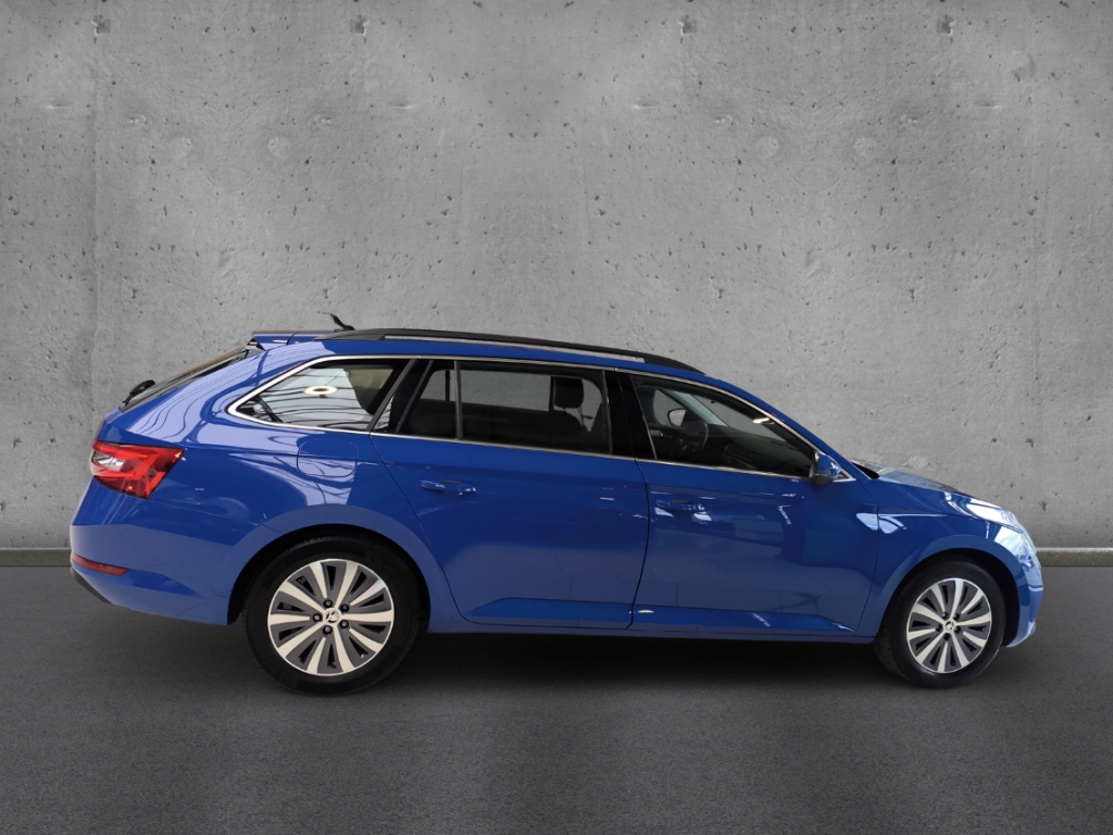 Fahrzeugabbildung SKODA Superb Combi 1.4TSI iV DSG Ambition Navi SHZ PDC