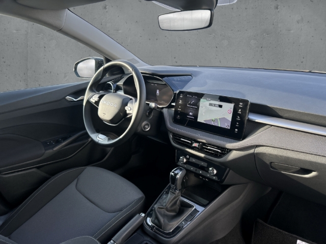 Fahrzeugabbildung SKODA Fabia 1.0 TSI DSG Tour LED Navi Temp SHZ Kamera