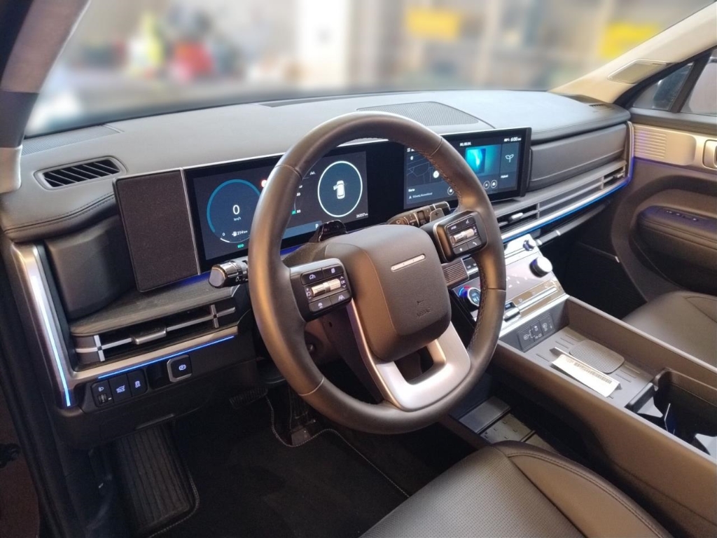 Fahrzeugabbildung Hyundai SANTA FE HEV 1.6 T-GDI AT 2WD Signature Dig Key 5-Sitze MY25 Niveau Navi Leder Digitales Cockpit