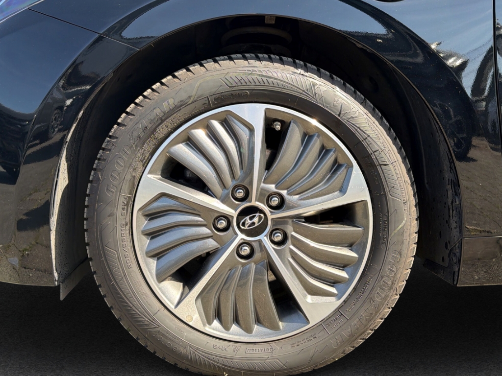 Fahrzeugabbildung Hyundai IONIQ 1.6 GDI Style PHEV beh.Lenkr LED SHZ R-Kam