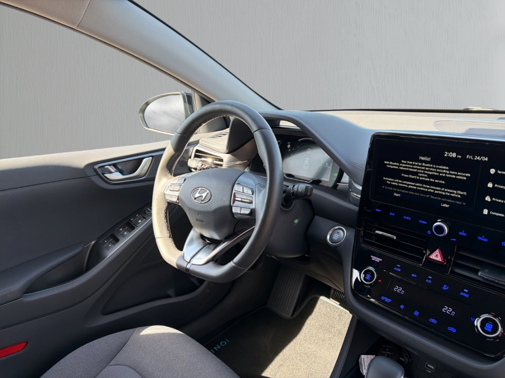 Fahrzeugabbildung Hyundai IONIQ 1.6 GDI Style PHEV beh.Lenkr LED SHZ R-Kam
