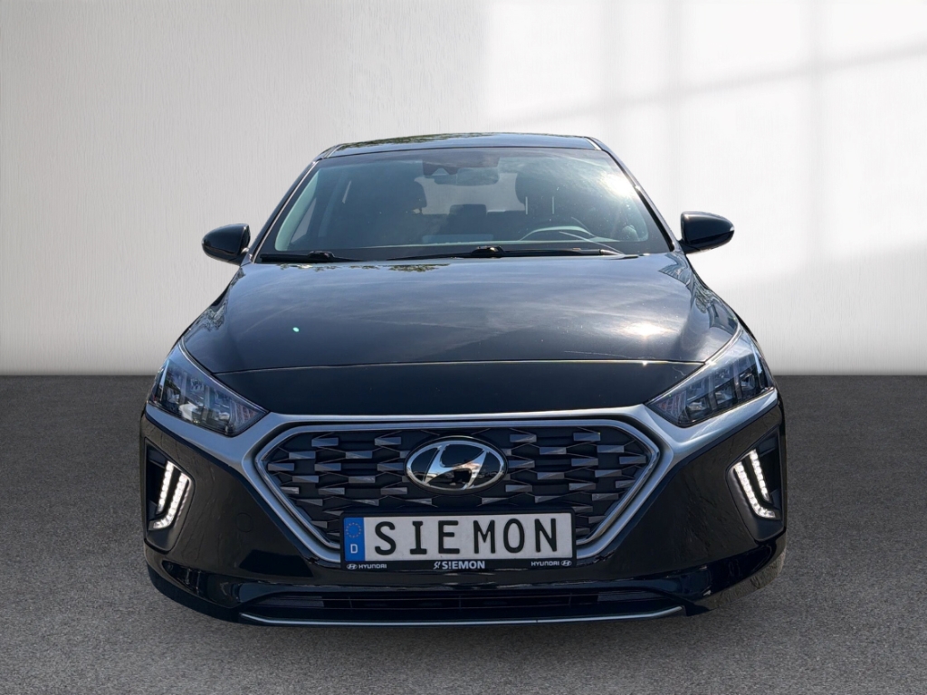 Fahrzeugabbildung Hyundai IONIQ 1.6 GDI Style PHEV beh.Lenkr LED SHZ R-Kam